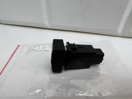 KIA Sorento Windscreen/window heater switch 937103e000