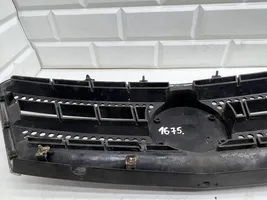 KIA Sorento Front bumper upper radiator grill 863503E000