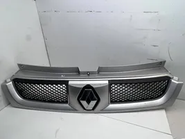 Renault Trafic II (X83) Grille calandre supérieure de pare-chocs avant 7700313438