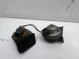 Opel Astra J Horn signal 55306