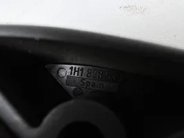 Audi A3 S3 8P Konepellin lukituksen vapautuskahva 1H1823533