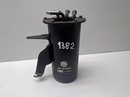 Volkswagen Cross Touran I Boîtier de filtre à carburant 3C0127400C