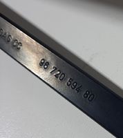 Peugeot 5008 Bras d'essuie-glace avant 9672059480