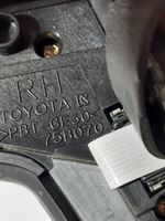 Toyota Avensis T250 Pulsanti/interruttori sul volante 75B070