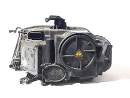 Audi A4 S4 B8 8K Lampa przednia 8K0941004C