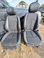 Mercedes-Benz E W211 Set interni 0