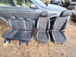 Mercedes-Benz E W211 Set interni 0