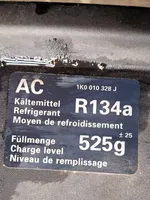 Volkswagen Golf V Jäähdyttimen kehyksen suojapaneeli 1K0010328J