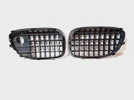 BMW 7 F01 F02 F03 F04 Grille calandre supérieure de pare-chocs avant 51137203198