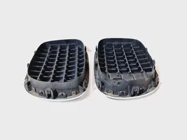 BMW 7 F01 F02 F03 F04 Maskownica / Grill / Atrapa górna chłodnicy 51137203198