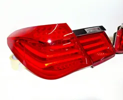 BMW 7 F01 F02 F03 F04 Lampy tylne / Komplet 7182197