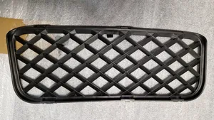 Volkswagen Touareg I Grille inférieure de pare-chocs avant 7L6853676