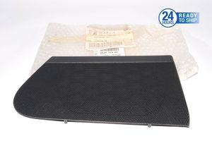 Volkswagen PASSAT B6 Grilles, couvercle de haut-parleur porte avant 3C0867149B