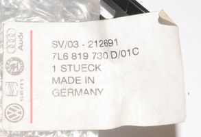 Volkswagen Touareg I Wiper trim 7L6819730D