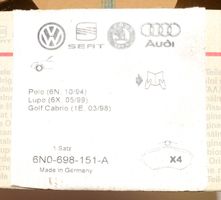 Volkswagen Polo IV 9N3 Plaquettes de frein avant 6N0698151A