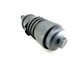 Audi A6 S6 C6 4F Supporto di montaggio del filtro dell’olio 8558686