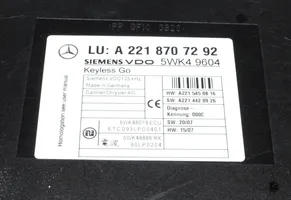 Mercedes-Benz S W221 Keyless go vadības bloks A2218707292