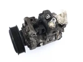 Audi A5 8T 8F Ilmastointilaitteen kompressorin pumppu (A/C) 8K0260805J