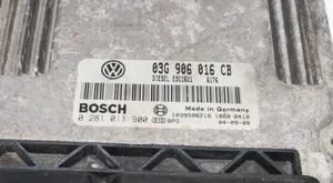 Volkswagen Golf V Sterownik / Moduł ECU 03g906016cb