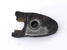 Audi A6 S6 C7 4G Abrazadera del inyector de combustible 059216J