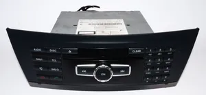 Mercedes-Benz C W204 Radija/ CD/DVD grotuvas/ navigacija a2049003211