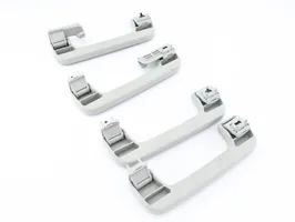 Audi A6 S6 C6 4F Un set di maniglie per il soffitto 8P0857607M