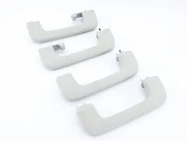 Audi A6 S6 C6 4F Un set di maniglie per il soffitto 8P0857607M