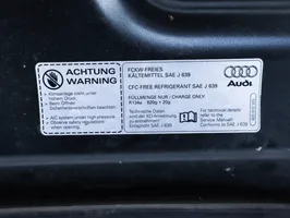 Audi A8 S8 D3 4E Vano motore/cofano 4E0829029P