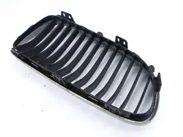 BMW 3 E92 E93 Front bumper upper radiator grill 7254967