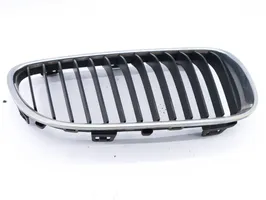 BMW 3 E92 E93 Front bumper upper radiator grill 7254968