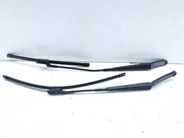 Volkswagen PASSAT CC Front wiper blade arm 3C8955409