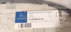 Mercedes-Benz S W220 Takaluukun/tavaratilan spoileri A2208850225