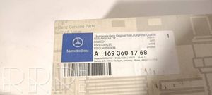 Mercedes-Benz A W169 Внешний полушарийный гранат (гранат) A1693601768