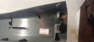 Toyota C-HR Moldura lateral de la puerta/portón del maletero 67938F4010