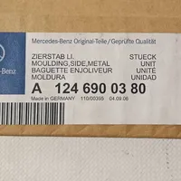 Mercedes-Benz E W124 Takaoven lista (muoto) A1246900380