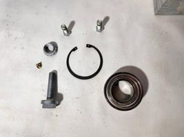 Mercedes-Benz E W210 Cuscinetto a sfera della ruota anteriore A2103300151