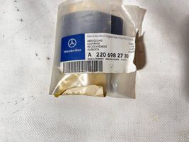 Mercedes-Benz E W210 Rivestimento paraspruzzi parafango posteriore A2206982730