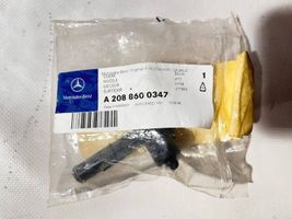 Mercedes-Benz CLK A208 C208 Dysza spryskiwacza lampy przedniej A2088600347