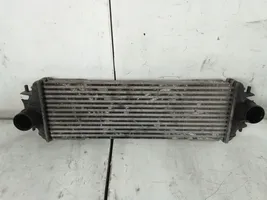 Opel Vivaro Starpdzesētāja radiators 7700312903