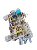 Toyota Corolla Verso E121 Module de fusibles 892210F030