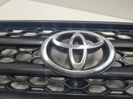 Toyota RAV 4 (XA20) Augšējais režģis 0842342130