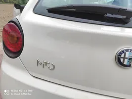 Alfa Romeo Mito Takaluukun/tavaratilan kansi 