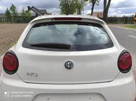 Alfa Romeo Mito Takaluukun/tavaratilan kansi 