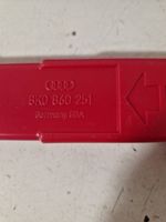 Audi Q3 8U Varoituskolmio 8K0860251