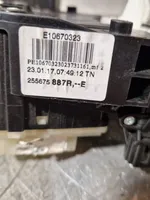 Nissan NV300 Interruptor/palanca de limpiador de luz de giro 255675887R