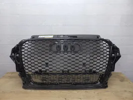 Audi RS3 Etupuskurin ylempi jäähdytinsäleikkö 8V4853653