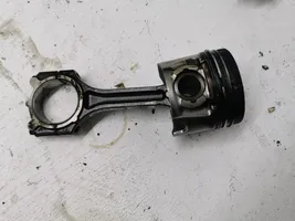 KIA Carens III Piston 