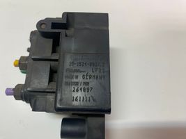 Volkswagen Touareg II Blocco valvola della sospensione pneumatica 7P0698014