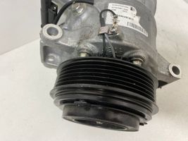 Mercedes-Benz C W205 Compressore aria condizionata (A/C) (pompa) A0008303801