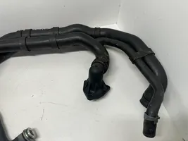 Volkswagen Touareg II Engine coolant pipe/hose 7P6122291F